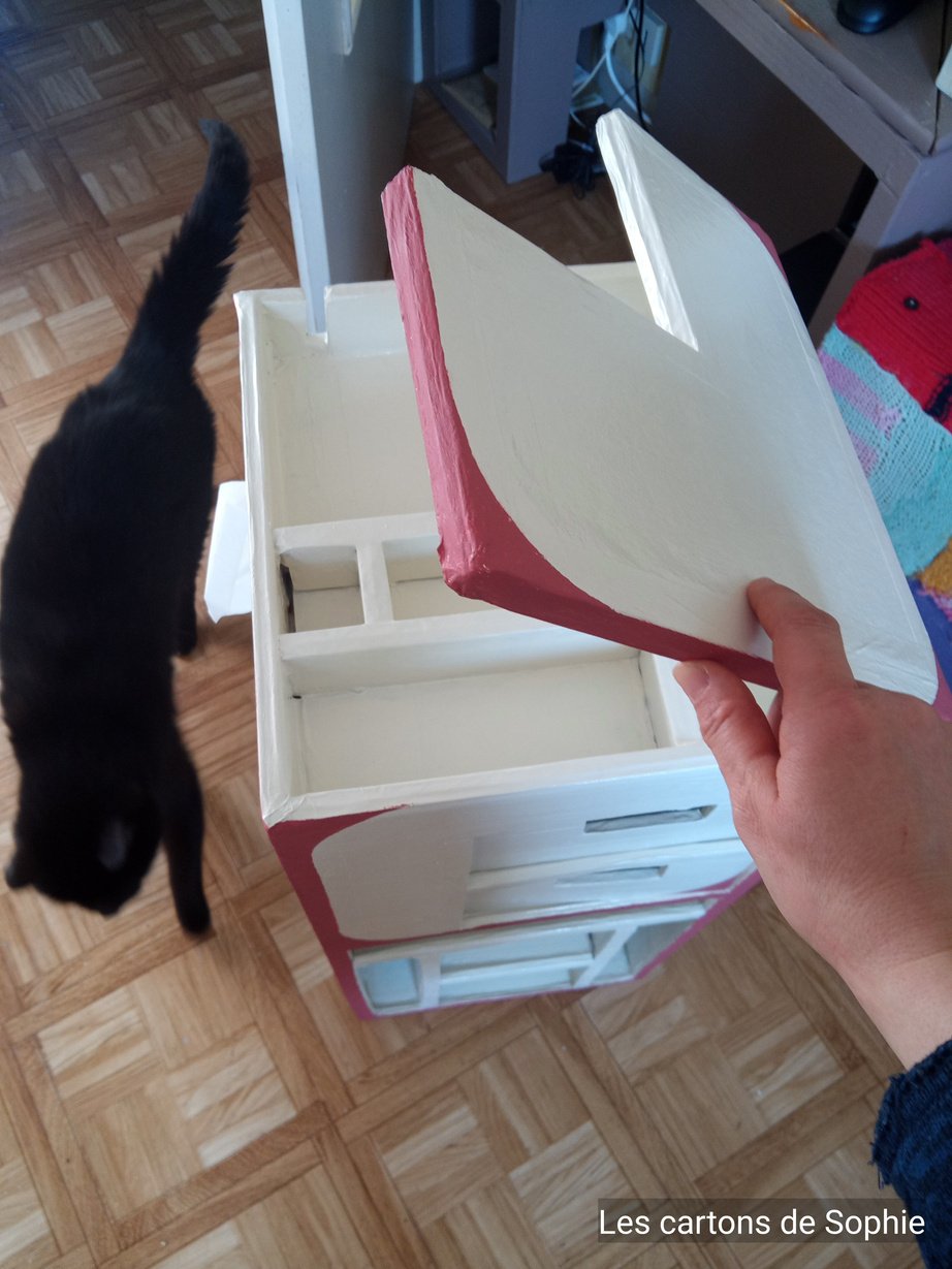 Table de lit en carton, avec un plateau de rangement sur le dessus, compartiments de rangement 